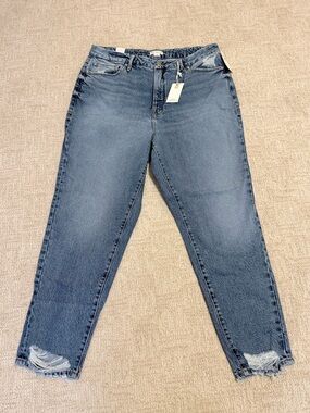 NWT Good American Boyfriend Jeans with Distressed Hems (15)